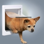 Дверца для собак с 2 функциями белая Trixie 3877
